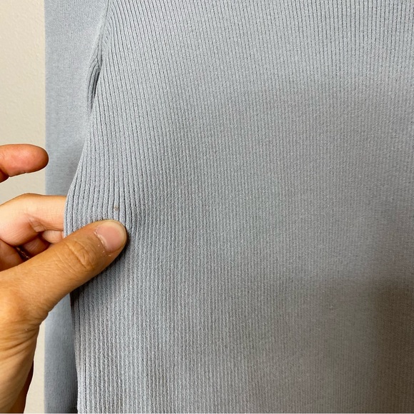 Tibi knotched neck open back 3/4 sleeve length ribbed knit top in grey small - Picture 3 of 5